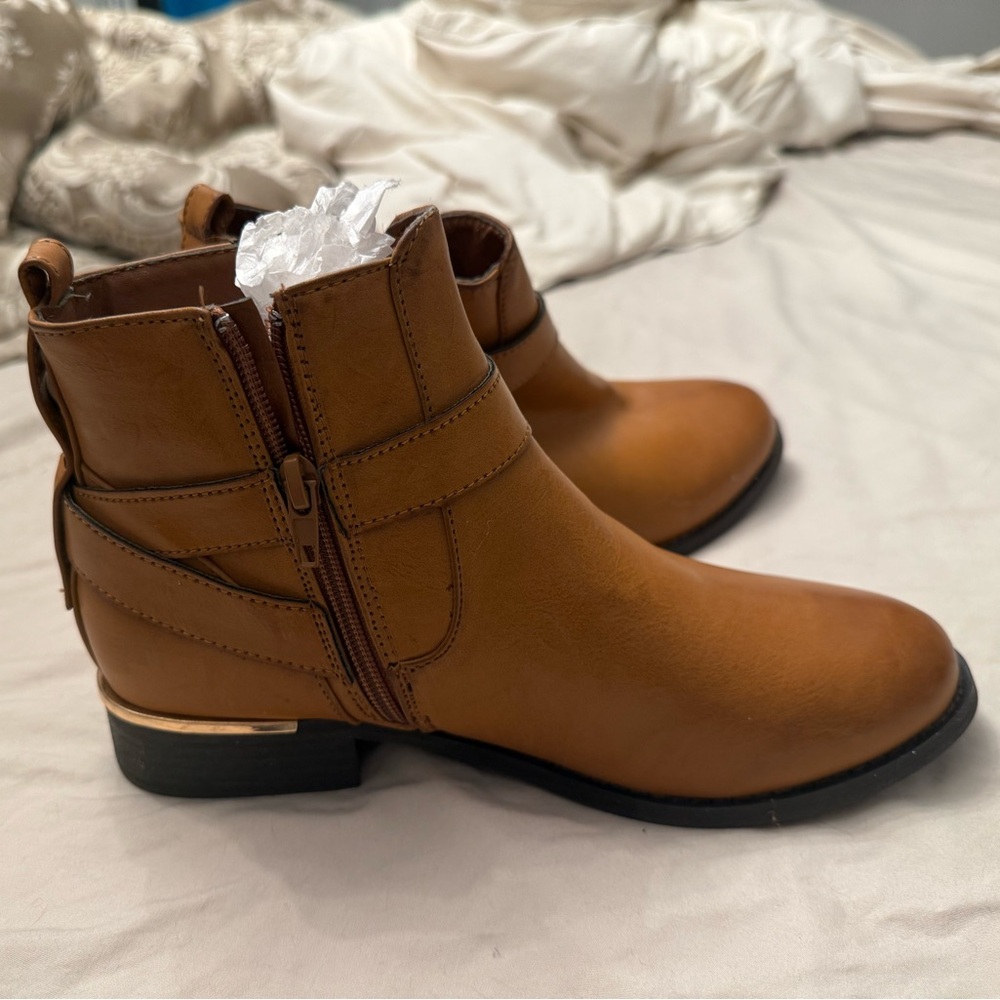 Steve Madden tan boots